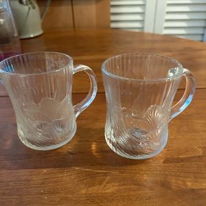 2 vintage Arcoroc France coffee mugs